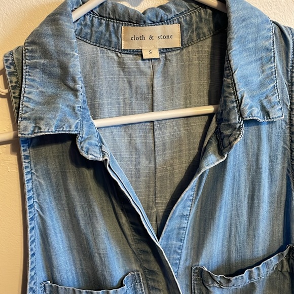 Cloth & Stone denim sleeveless shirt - Picture 2 of 6
